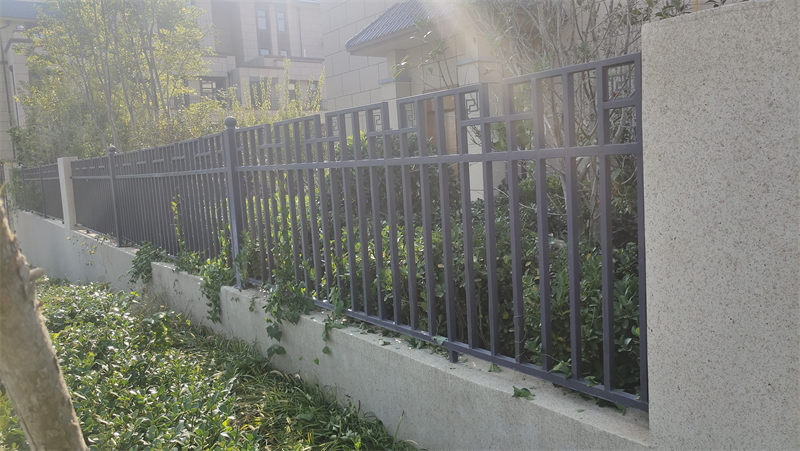 圍墻護欄